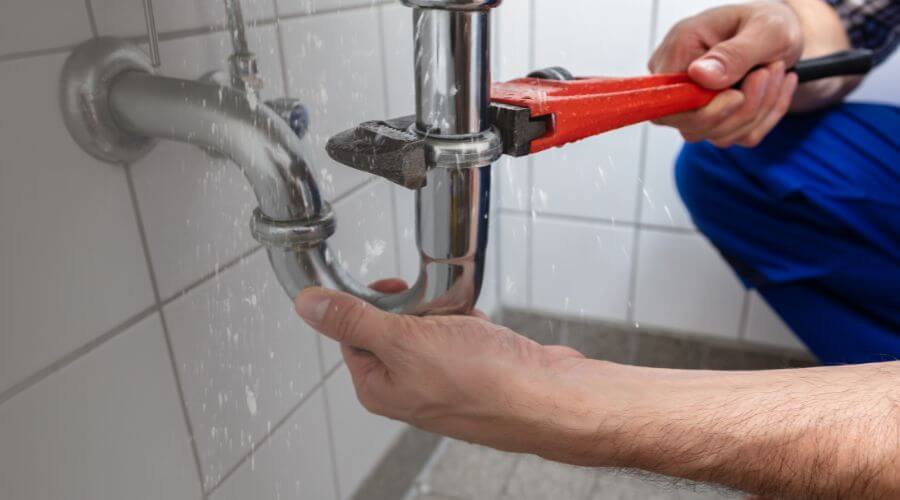 Expert burst pipe repair services in Holly Hill, SC